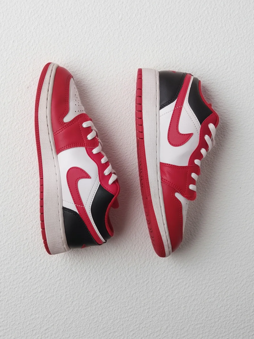 Nike Air Jordan 1 Low Grade School Sneakers. (